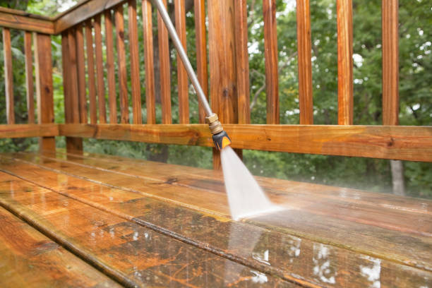 Why Choose Our Certified Pressure Washing Experts for Your Project Needs in Suncoast Estates, FL?